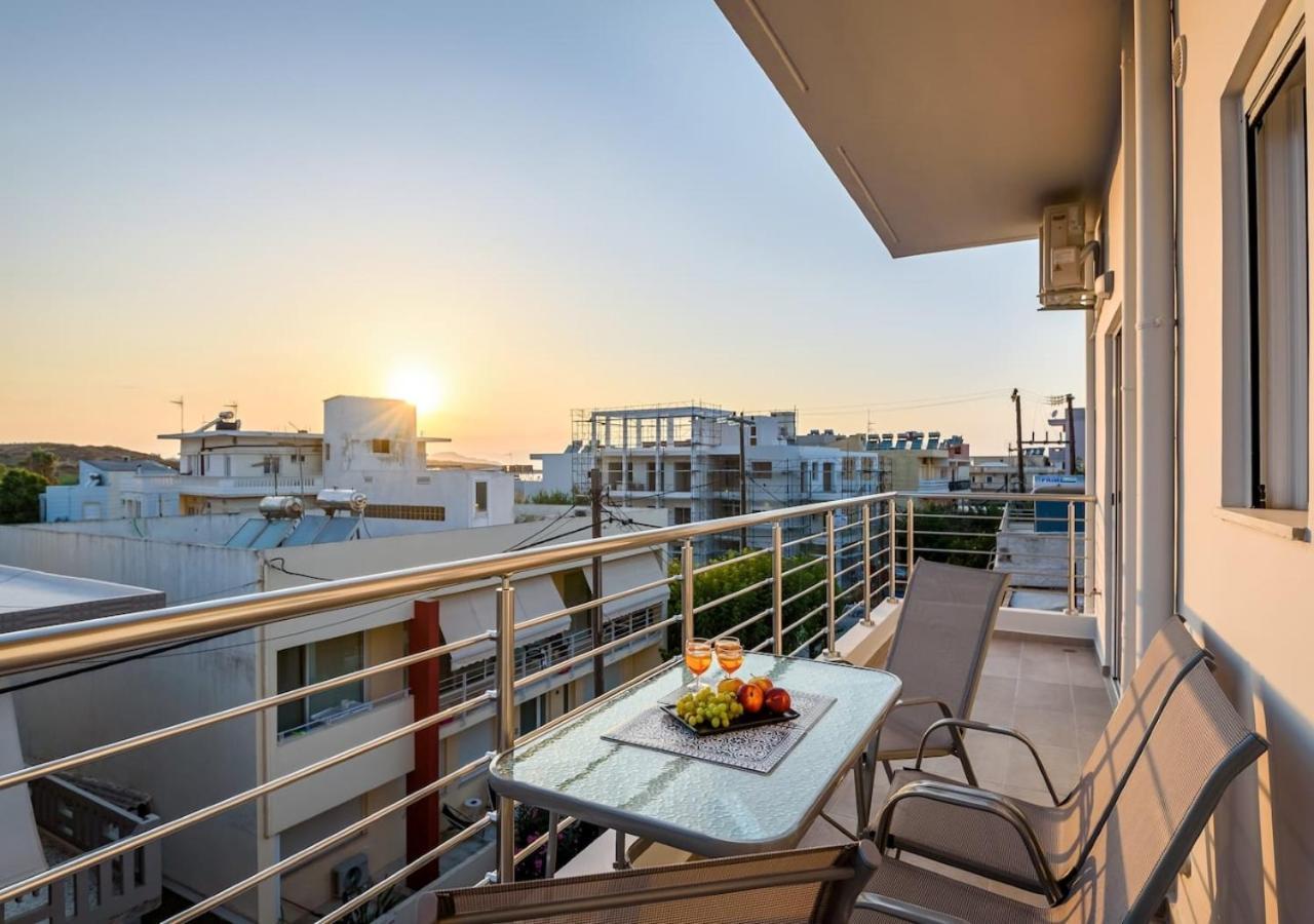 Cozy Apartment Evdoxia Chrissi Akti Chania Exterior foto